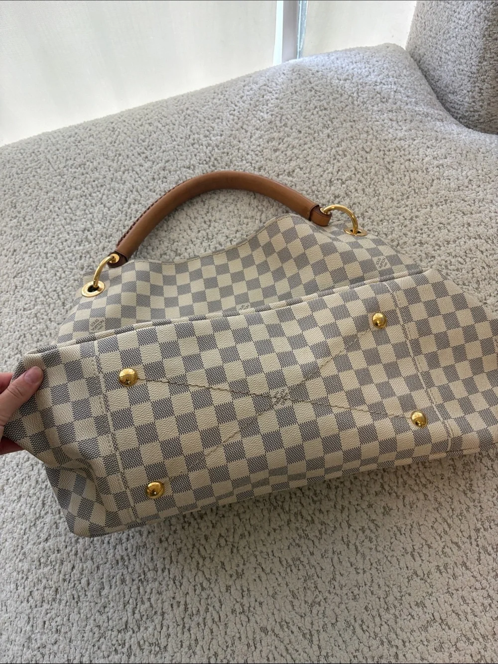 Louis Vuitton Damier Azur Artsy MM Hobo